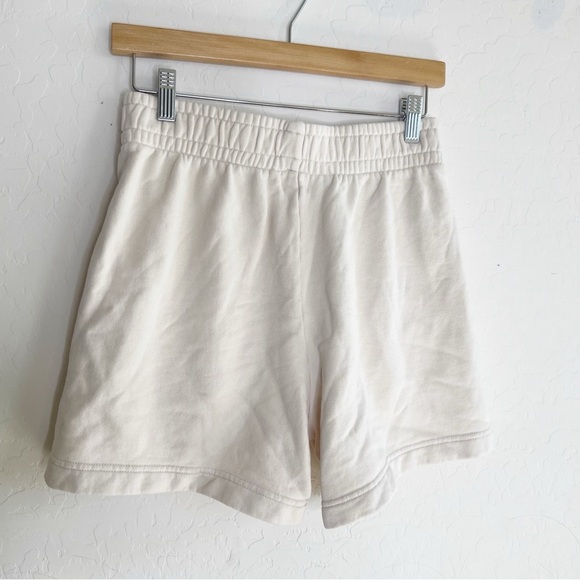 Wilfred Free cream colored elastic waistband cotton shorts with pockets - Picture 2 of 5